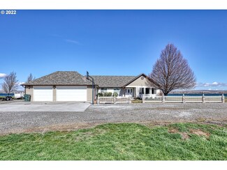 74777 Montana Ln, Irrigon, OR 97844