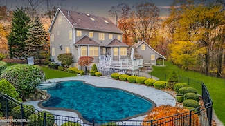 152 Sleepy Hollow Rd, Red Bank, NJ 07701