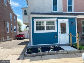 114 W Washington Ave, Clifton Heights, PA 19018