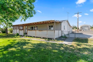 146 N Hammett Hill Rd, Hammett, ID 83627