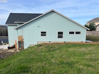 1480 Emerald Ln, Tillamook, OR 97141