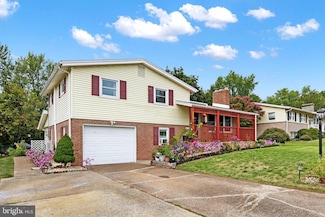 4508 Coventry Rd, Harrisburg, PA 17109