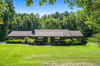 725 Holland Rd, Powder Springs, GA 30127