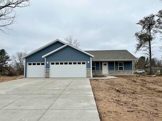 2401 Trails Meet Cir, Stevens Point, WI 54481