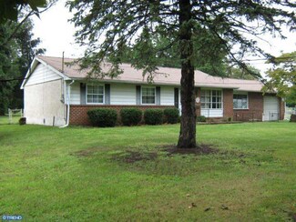 2731 Monmouth Rd, Jobstown, NJ 08041