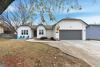 1644 N Parkdale St, Wichita, KS 67212