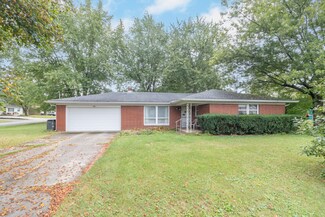 409 E Maple St, Spiceland, IN 47385