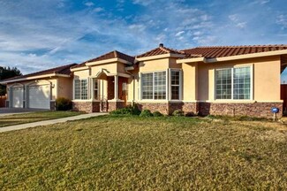 260 Rainbow Ln, Watsonville, CA 95076