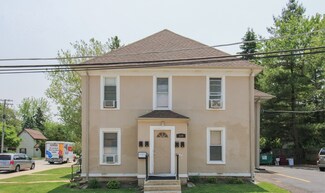 109 Cary St Unit 111, Cary, IL 60013