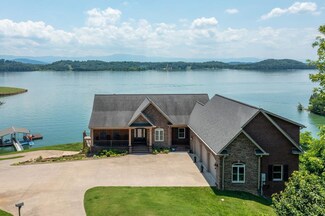 1943 Alamo Trail, Dandridge, TN 37725