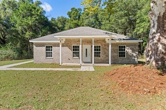 5771 Dale Dr, Satsuma, AL 36572