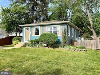 207 N Albertson Ave, Magnolia, NJ 08049