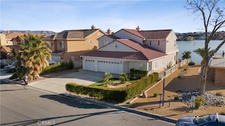 18075 Lakeview Dr, Victorville, CA 92395