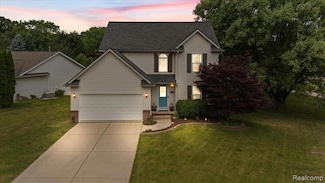 315 Valleyview Dr Unit 35, Linden, MI 48451
