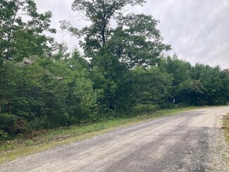 35 Belmont Dr, Jay, ME 04239