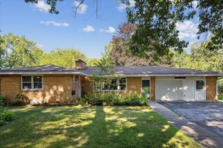 1477 N 28th St, Kalamazoo, MI 49048
