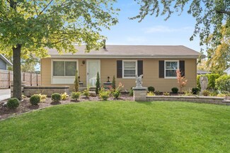 461 Konen Ave, Aurora, IL 60505
