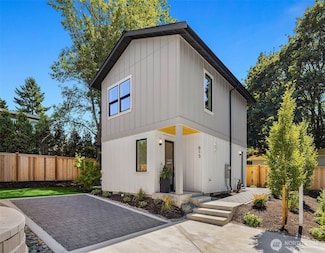 813 18th Ave W, Kirkland, WA 98033