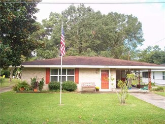 3118 Allen St, Sulphur, LA 70665