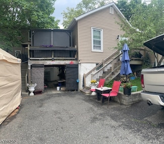 73 Garret St, Paterson, NJ 07501