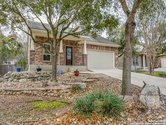 13834 Nike Cir, Universal City, TX 78148