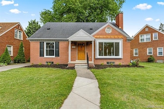 929 Meridan St, Dearborn, MI 48124