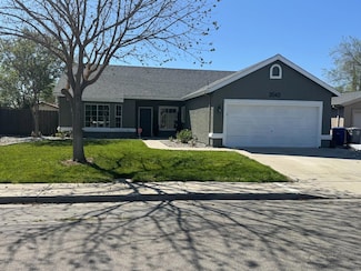 2042 Mcpherson Ave, Dos Palos, CA 93620