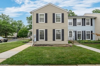 36 Byrnes Ln E, Sayreville, NJ 08872