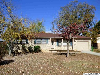 3116 Teton Cir NW, Huntsville, AL 35810