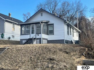 4215 Spaulding St, Omaha, NE 68111