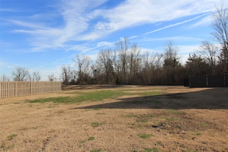 472 Stacey Ln, Bossier City, LA 71111