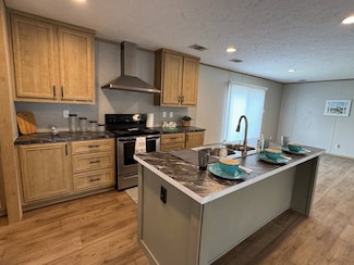 753 Tallman Cir Unit 190, Piney Green, NC 28544