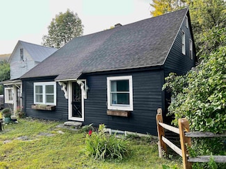 70 Worden Ln, Townshend, VT 05359