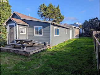 293 N Empire Blvd, Coos Bay, OR 97420