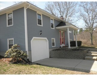 320 Crane Ave S, Taunton, MA 02780