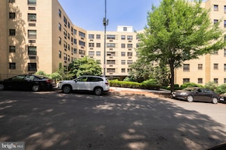 1801 Clydesdale Place NW Unit 212, Washington, DC 20009