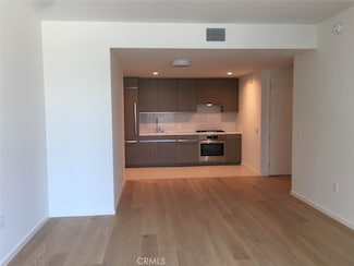 889 Francisco St Unit 1611, Los Angeles, CA 90017