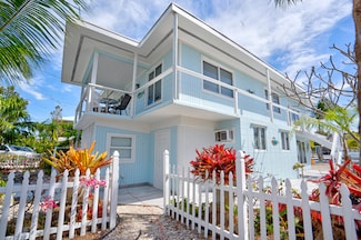 162 Azalea St Unit Upper, Tavernier, FL 33070
