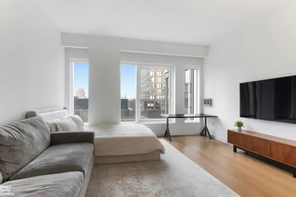 202 Broome St Unit 8P, New York, NY 10002
