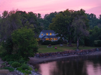 283 N End Rd E, North Hero, VT 05474