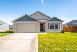 908 Redmond Ave NE, Quincy, WA 98848