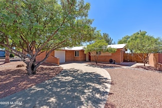 1832 S Augusta Cir, Tucson, AZ 85710