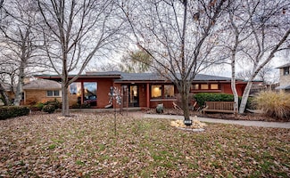 2320 N Main St, Racine, WI 53402