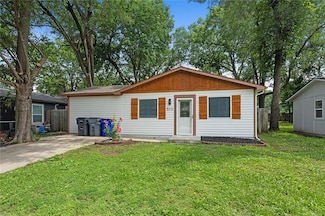 510 N Lincoln St, Olathe, KS 66061