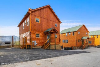 1507 Firefly Trail Way, Pigeon Forge, TN 37862