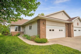 612 West St Unit DY, Dysart, IA 52224