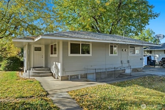 303 NE Ash Ave, College Place, WA 99324