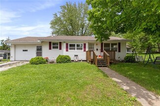 707 E 2nd St, Cameron, MO 64429