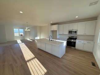 6921 S Jordan Pkwy W Unit 310, South Jordan, UT 84009