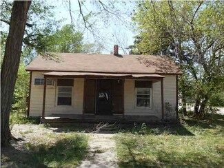 223 N Kansas Ave, Burrton, KS 67020
